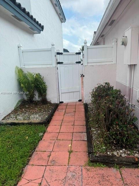 Foto del edificio - 18950 NW 22nd St