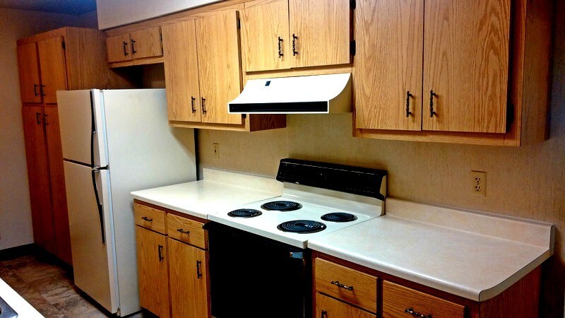Primary Photo - 935 Meadows Dr