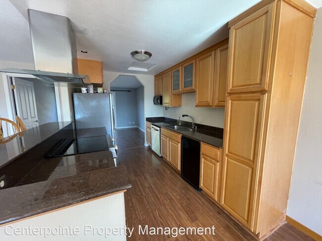 Building Photo - 3 br, 2.5 bath House - 1770 NE Beulah Dr