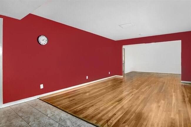 Foto del edificio - 4015 Mischire Dr