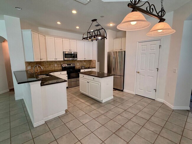 Building Photo - 4554 Shanewood Ct