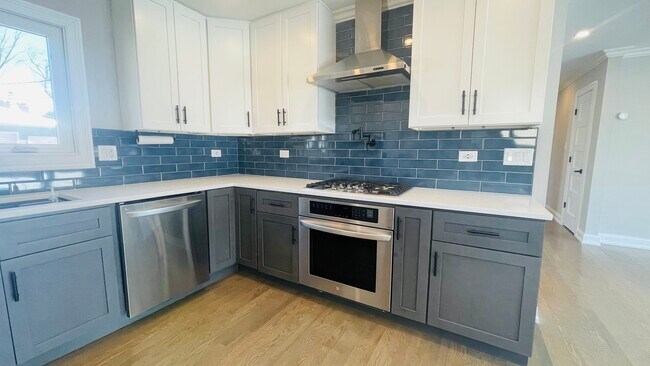 Foto del edificio - 413 N Forest Ave