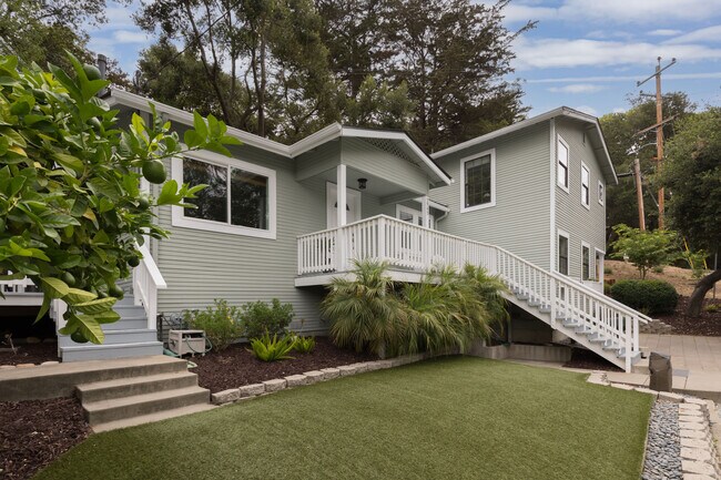 Building Photo - 5945 Marden Ln