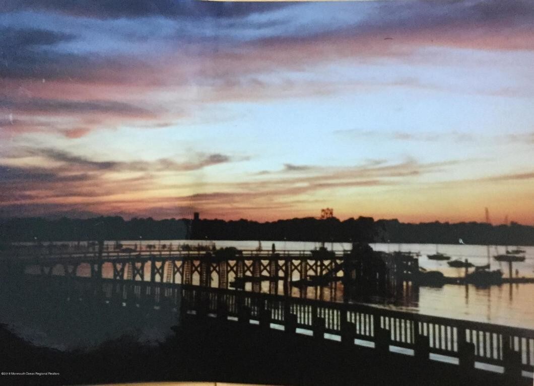 Foto principal - 135 1st St