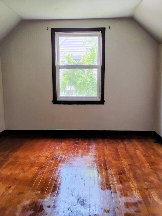 Foto del edificio - 772 Whitethorne Ave