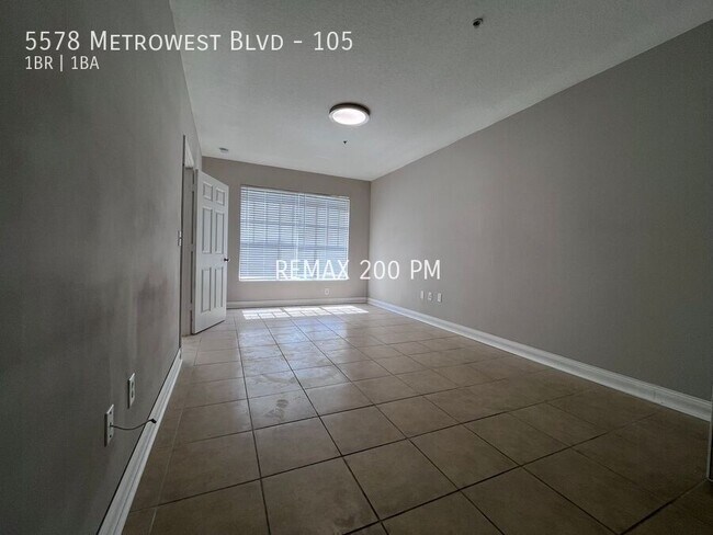 Foto del edificio - 5578 Metrowest Blvd