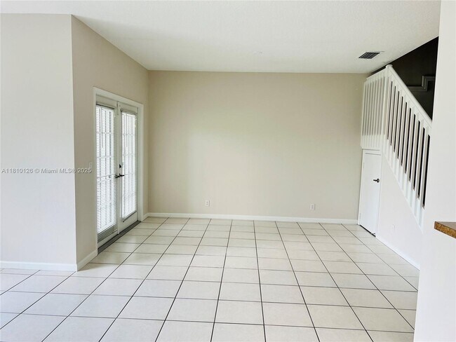 Foto del edificio - 1647 Hawthorne Pl