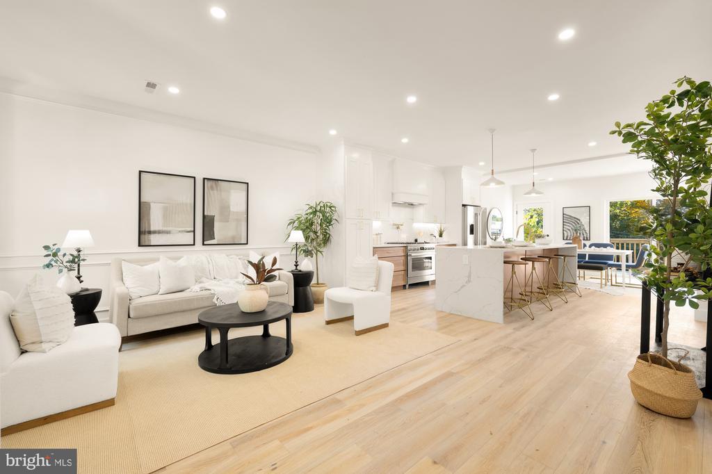 Foto principal - 4308 4th St NW
