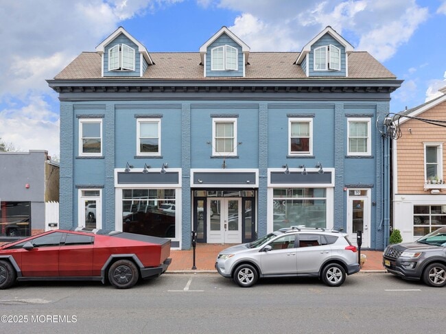 Building Photo - 30 W Front St