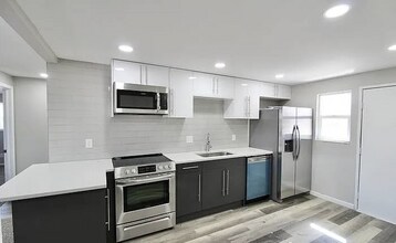 Building Photo - 18244 W 3rd Pl