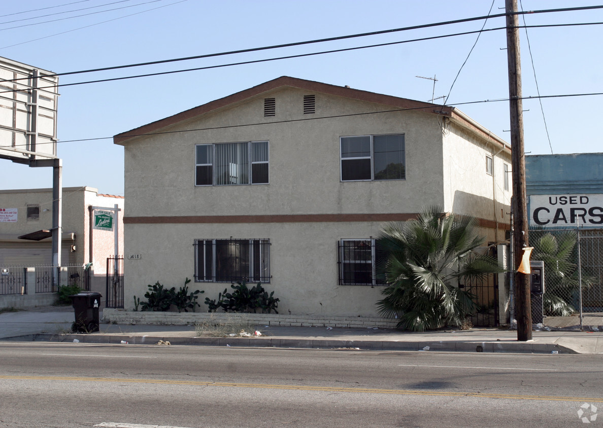 Foto del edificio - 3018 W Slauson Ave