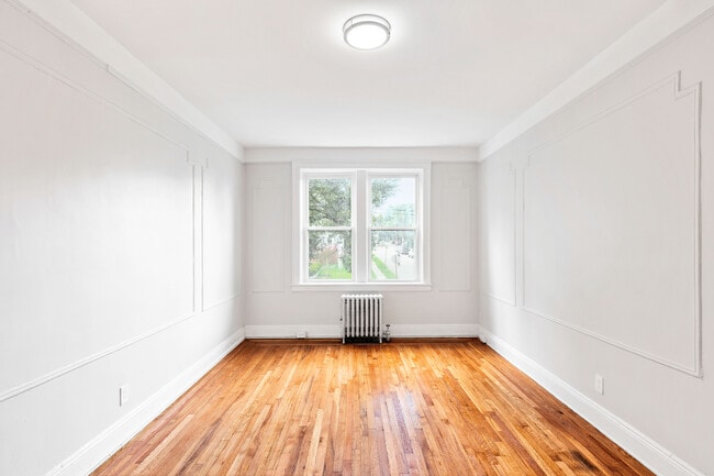 Building Photo - 33 Franklin Pl