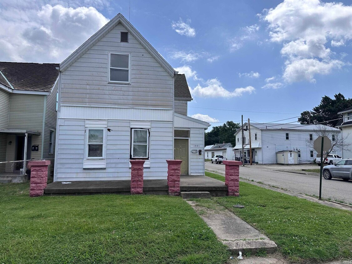 Primary Photo - 1001 Edgar St