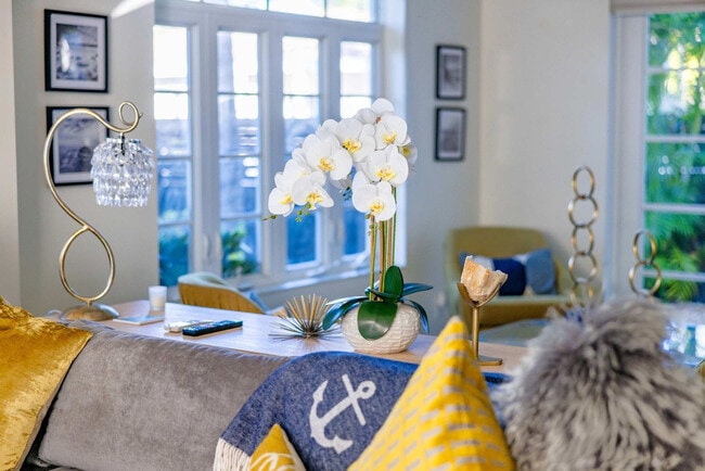 Foto del edificio - 2026 Seidenberg Ave