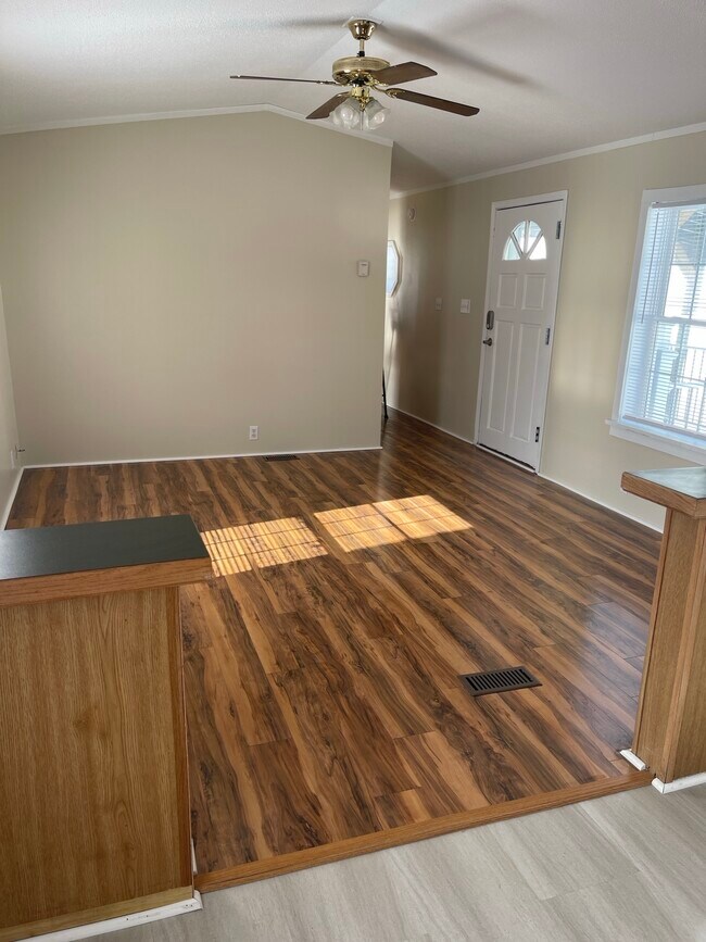 Foto del edificio - 34 Skyridge Ln