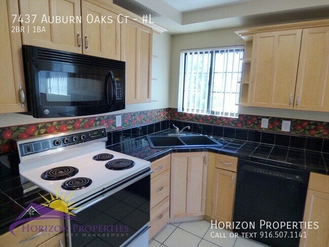 Building Photo - 2 Bed 1 Bath 861 sqft 2nd floor Citrus Hei...
