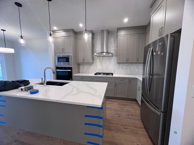 Photo du bâtiment - 1475 Plum Cir SW