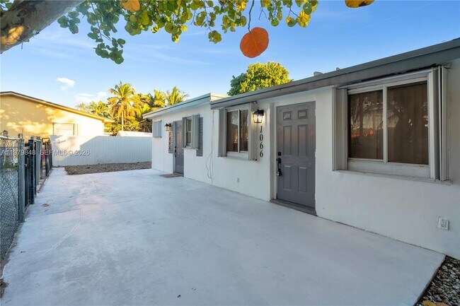 Foto del edificio - 1064 NW 103rd St