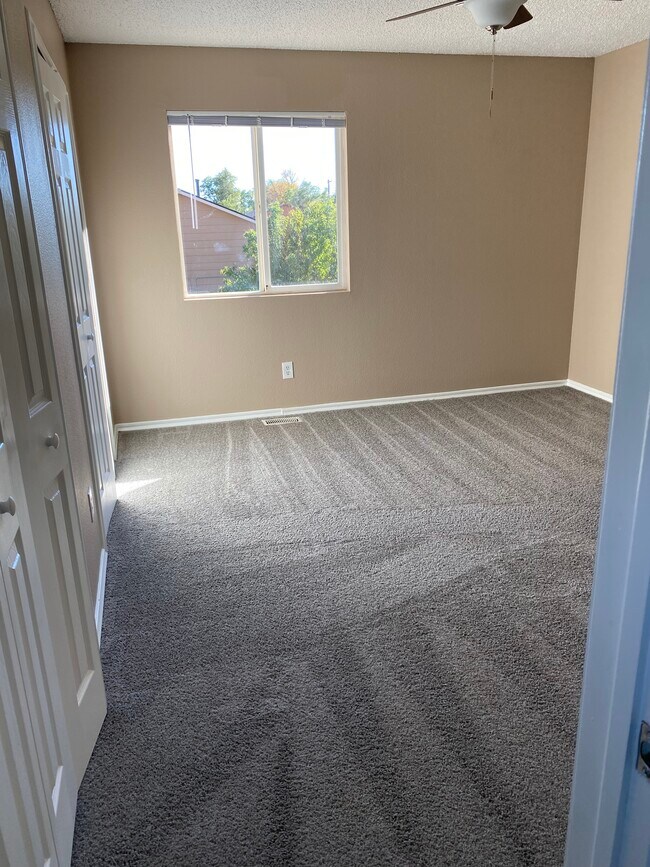 Habitación principal - 4953 Witches Hollow Ln
