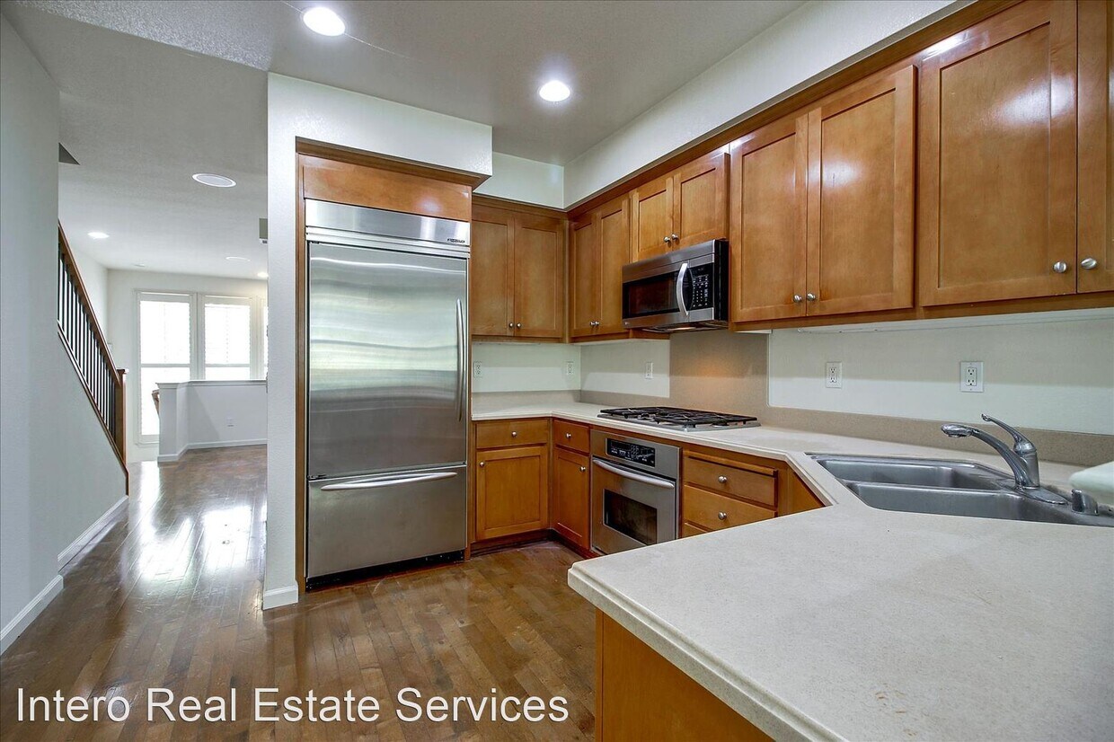 Primary Photo - 2 br, 2.5 bath House - 834 Transill Circle