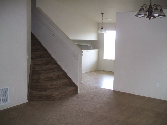 Building Photo - 3934 Pronghorn Ln