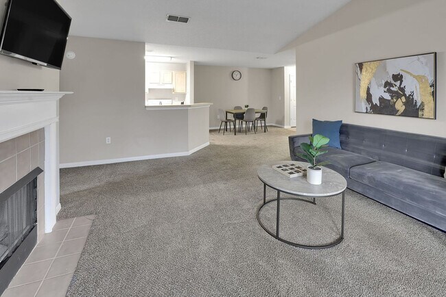 Building Photo - 2805 Wildwood Crossings Dr