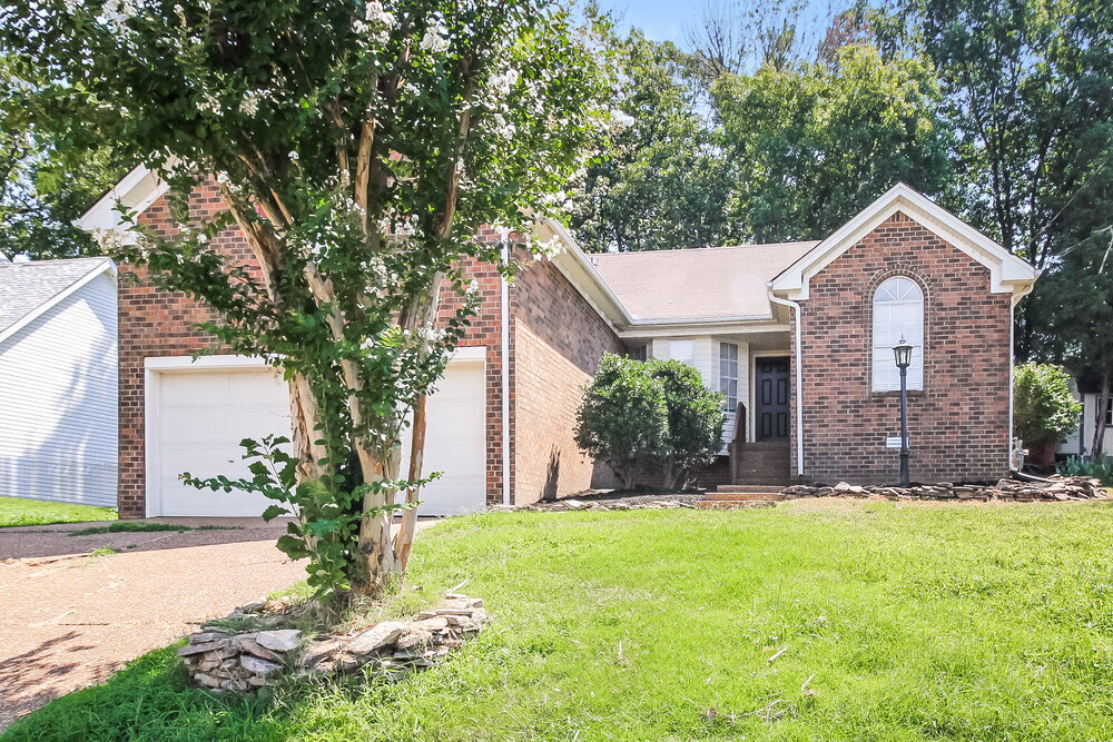 Primary Photo - 3724 Belle Oaks Dr