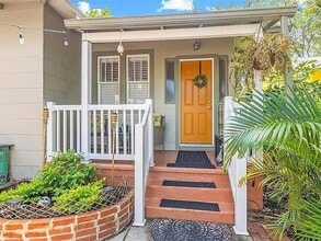 Building Photo - 1013 22nd Ave N