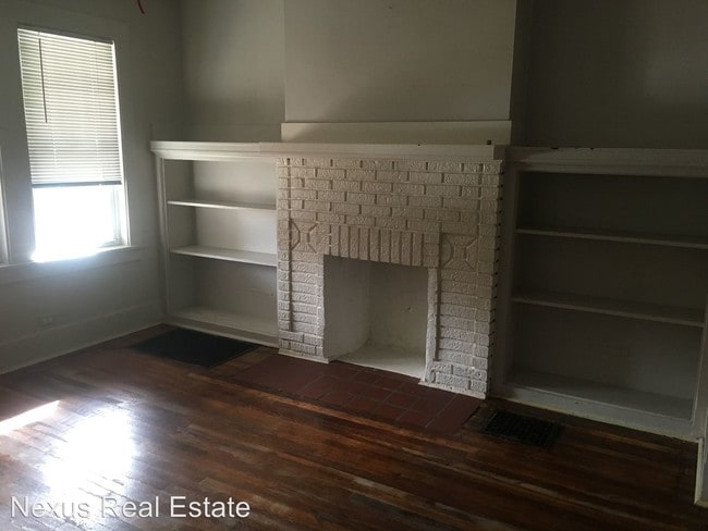 Building Photo - 1531 Dormont Ave