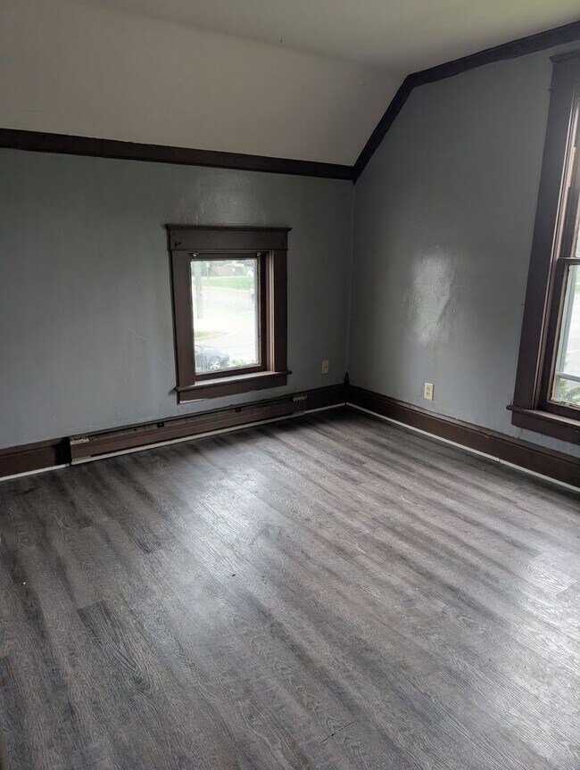 Foto del edificio - 604 Middlebury St