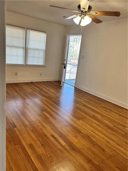 Foto del edificio - 259 Palms Ln SW