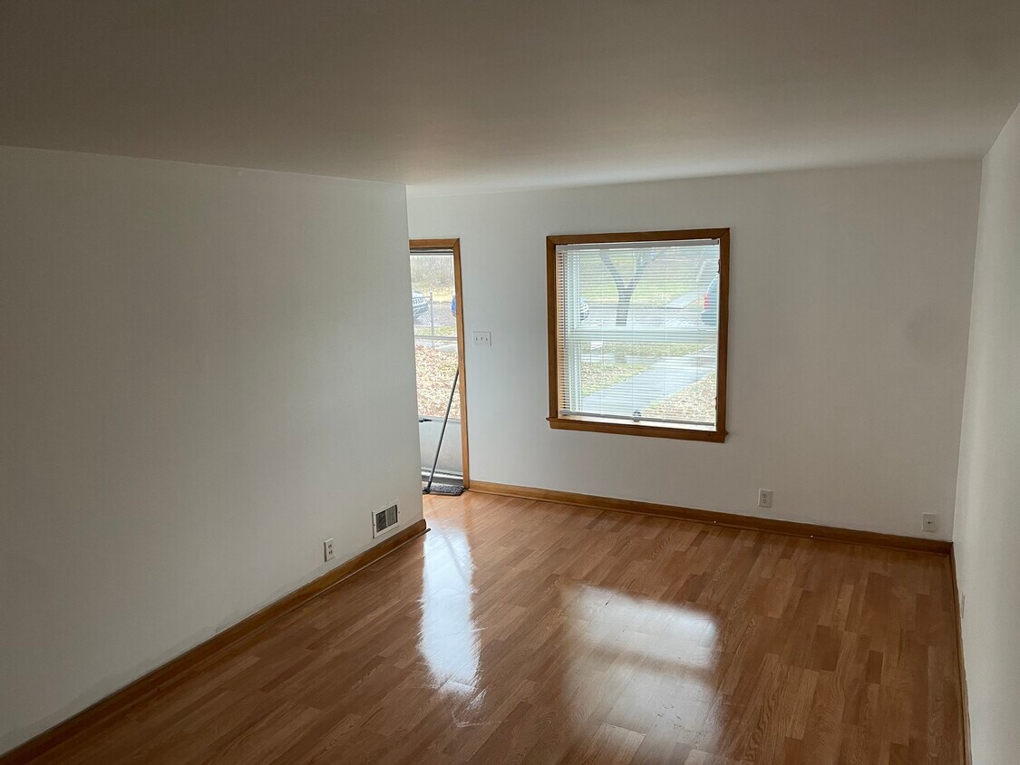 1011 5th St W Unit 1011 5th St West, Huntington, WV 25701 1011 5th St