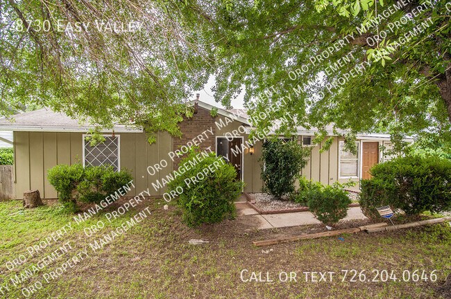 Foto del edificio - 8730 Easy Valley St