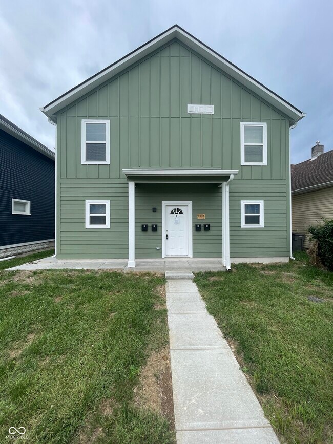 Building Photo - 2137 Bellefontaine St