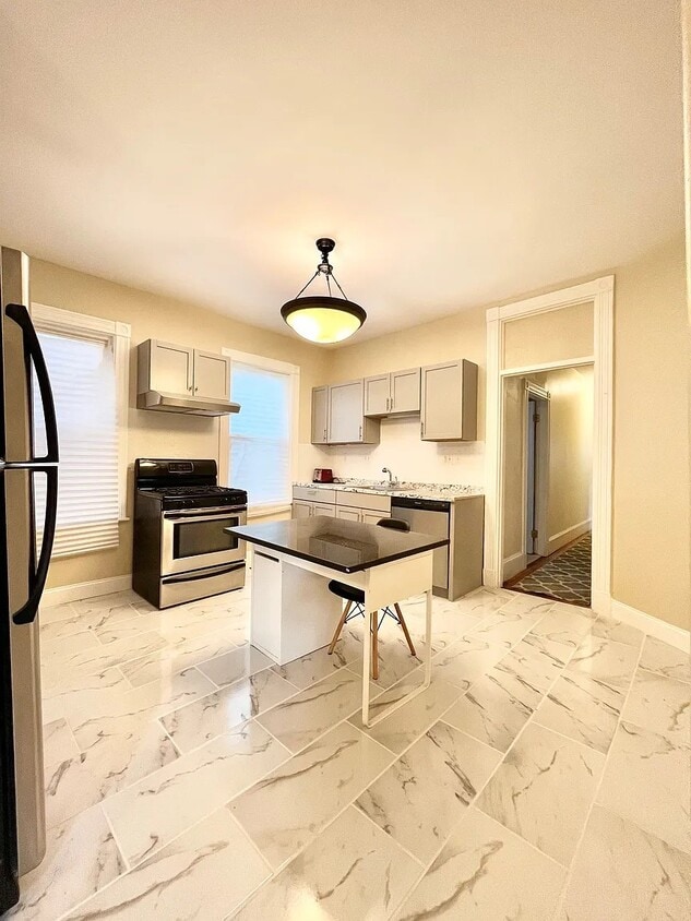 Foto principal - 10 Bucknam St