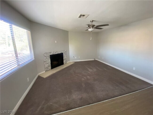 Building Photo - 717 Rock Springs Dr