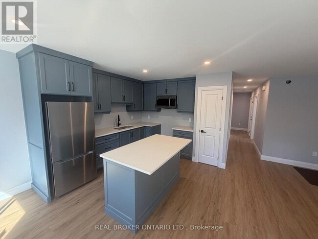 Building Photo - 4383 Huronia Rd