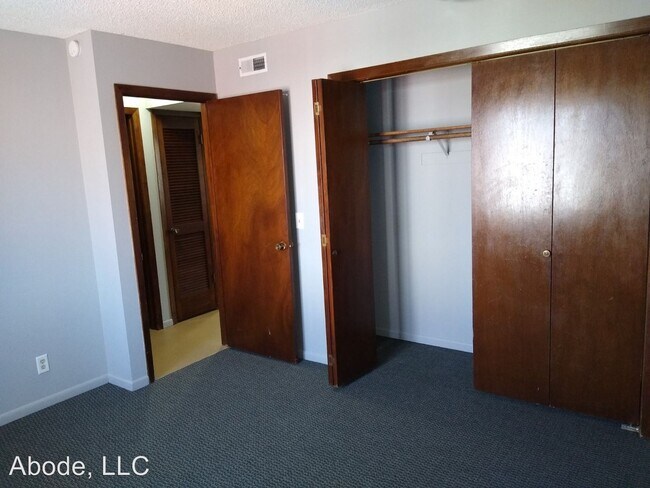 Building Photo - 1528 S 19th St