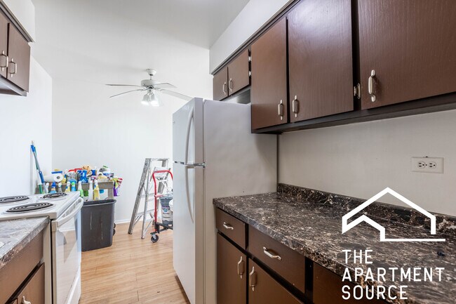 Foto del edificio - 7300 W North Ave