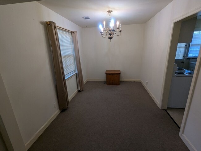 Building Photo - 437 Meador Dr