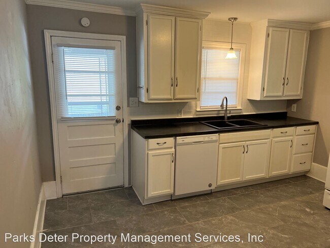 Building Photo - 3 br, 1 bath House - 604 Glenview Dr