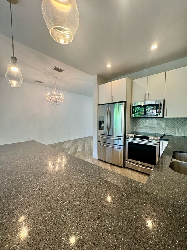 Foto del edificio - 2882 SW 37th Ct