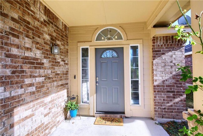 Foto del edificio - Very clean well maintained one-story home.
