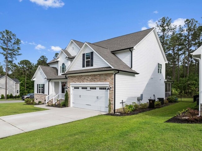 Building Photo - 211 Education Dr