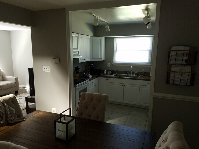 Foto del edificio - 16 Aldeberan Court