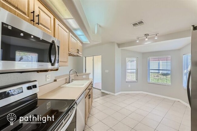 Building Photo - 1804 Canoe Drive, Lutz, FL, 33559