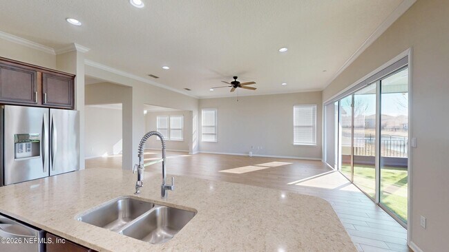 Building Photo - 15790 Whitebark Dr