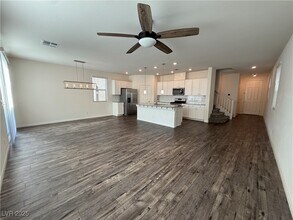 Building Photo - 8011 Cavazzo Ave