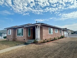 Building Photo - 797 Beech Ave