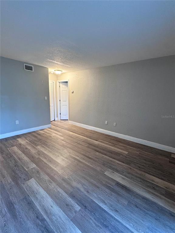 Foto del edificio - 8649 Fancy Finch Dr